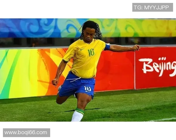 欧洲足球巨星肌肉魅力揭秘：从训练到赛场的强力展现